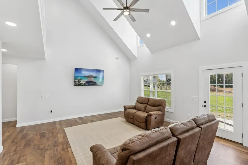 267 Kendallwood Drive Gainesboro TN 38562