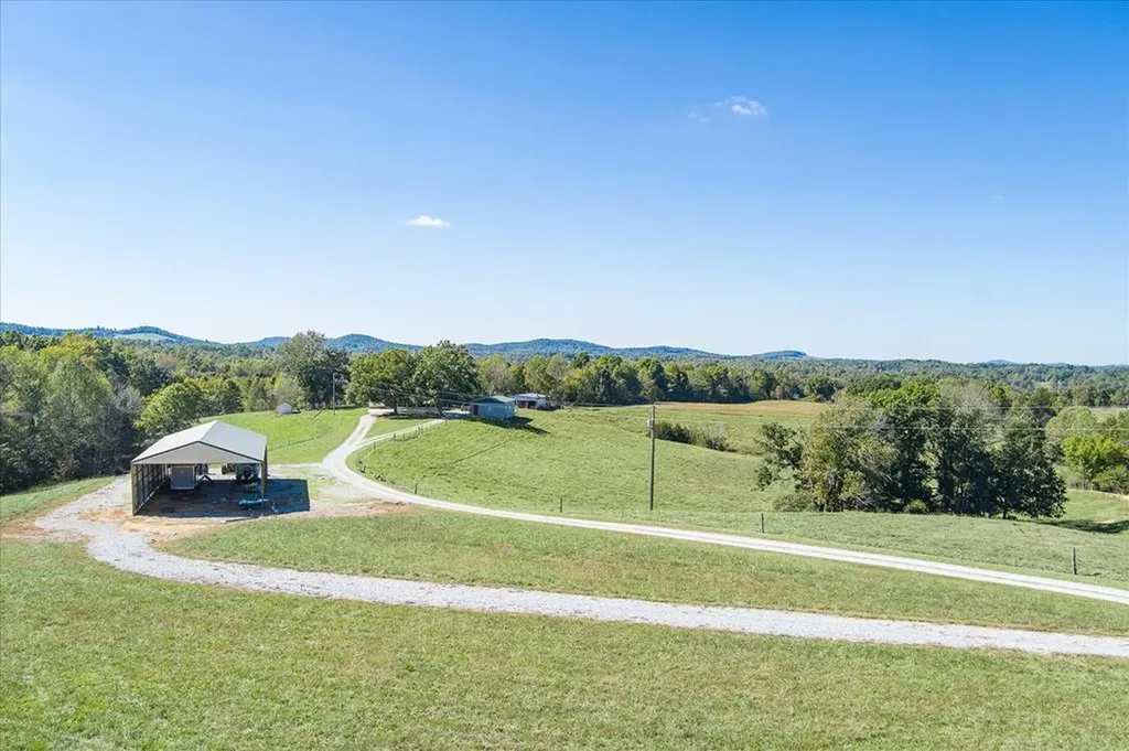 203 Heard Ridge Road Monroe TN 38573