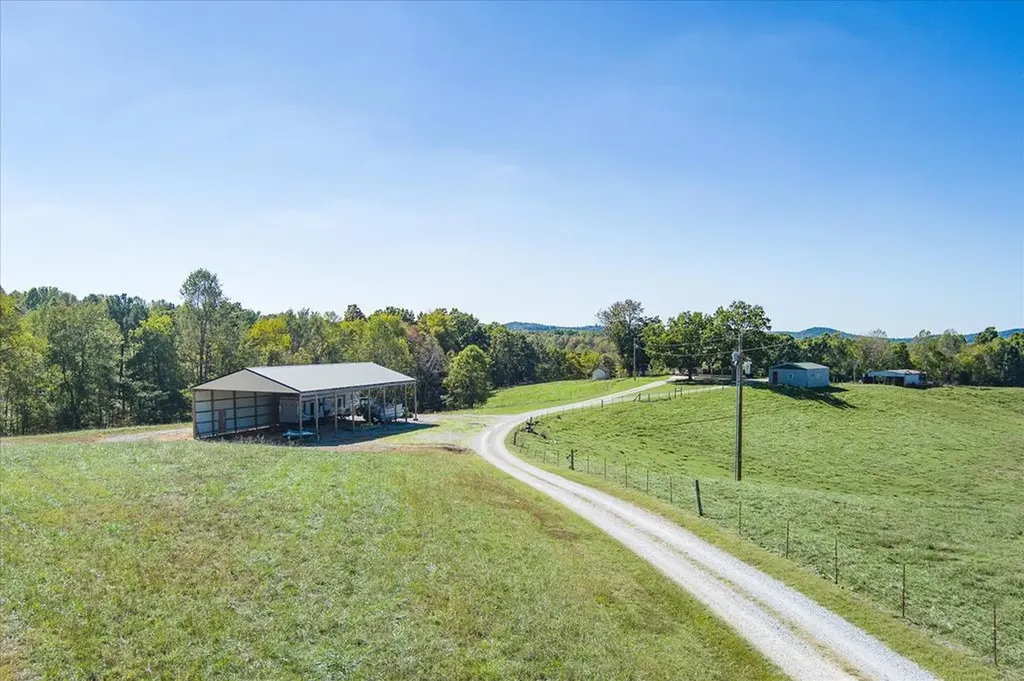 203 Heard Ridge Road Monroe TN 38573