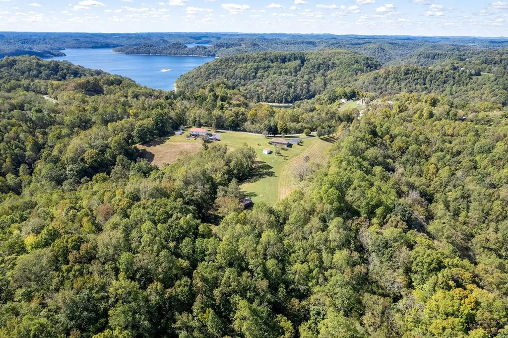 00 Smithville Highway Silver Point TN 38582