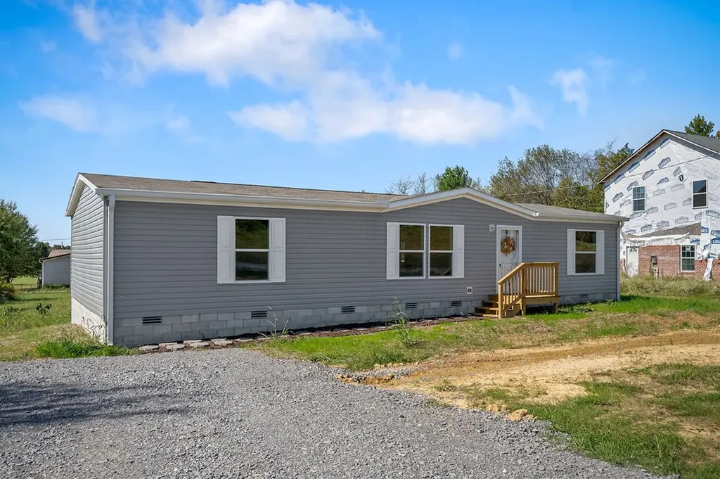 7960 Mcminnville Smithville TN 37166