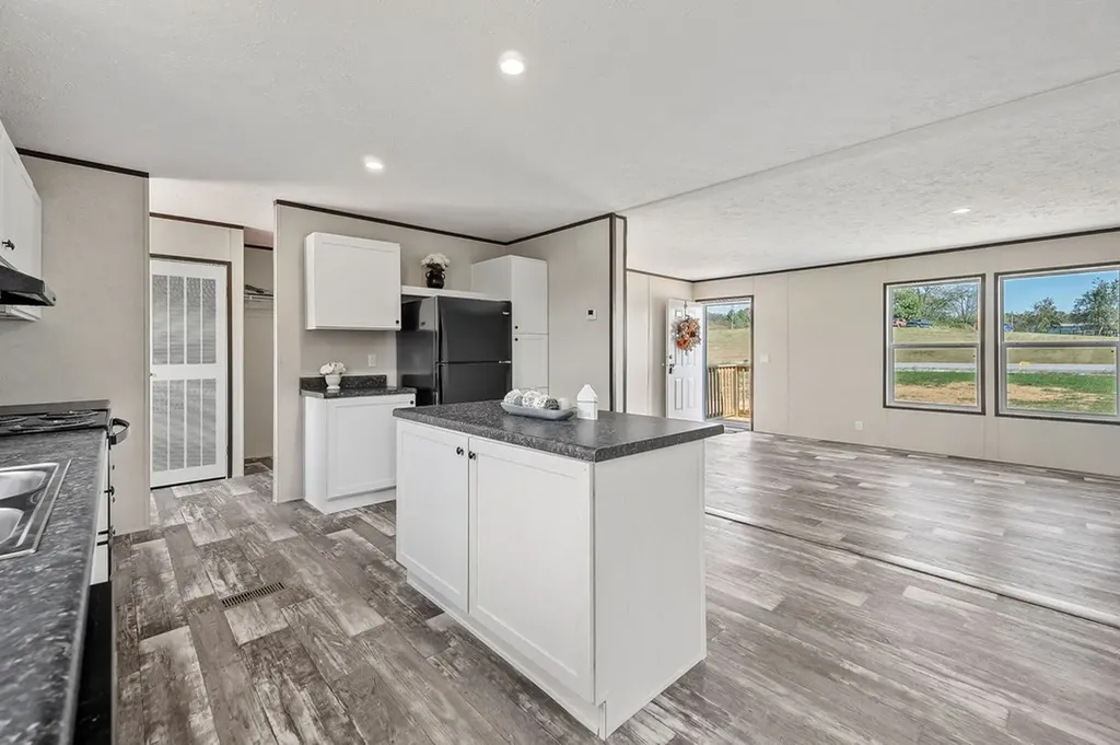 7960 Mcminnville Smithville TN 37166