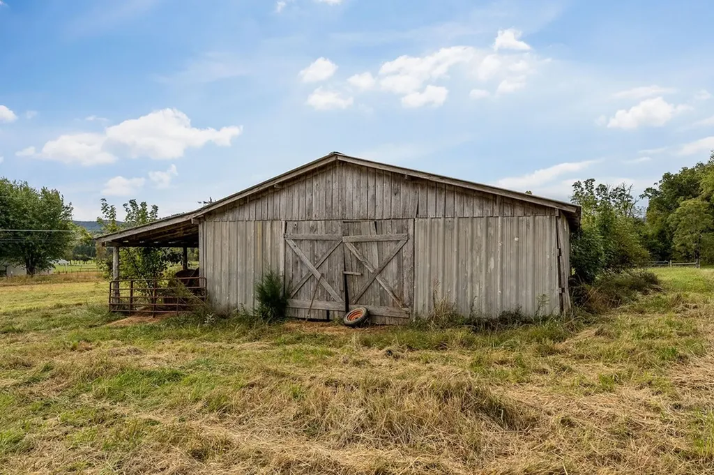 7.5 Ac Jamestown Highway Livingston TN 38570