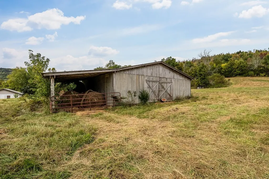 7.5 Ac Jamestown Highway Livingston TN 38570