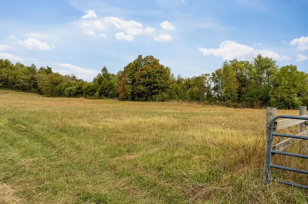 7.5 Ac Jamestown Highway Livingston TN 38570