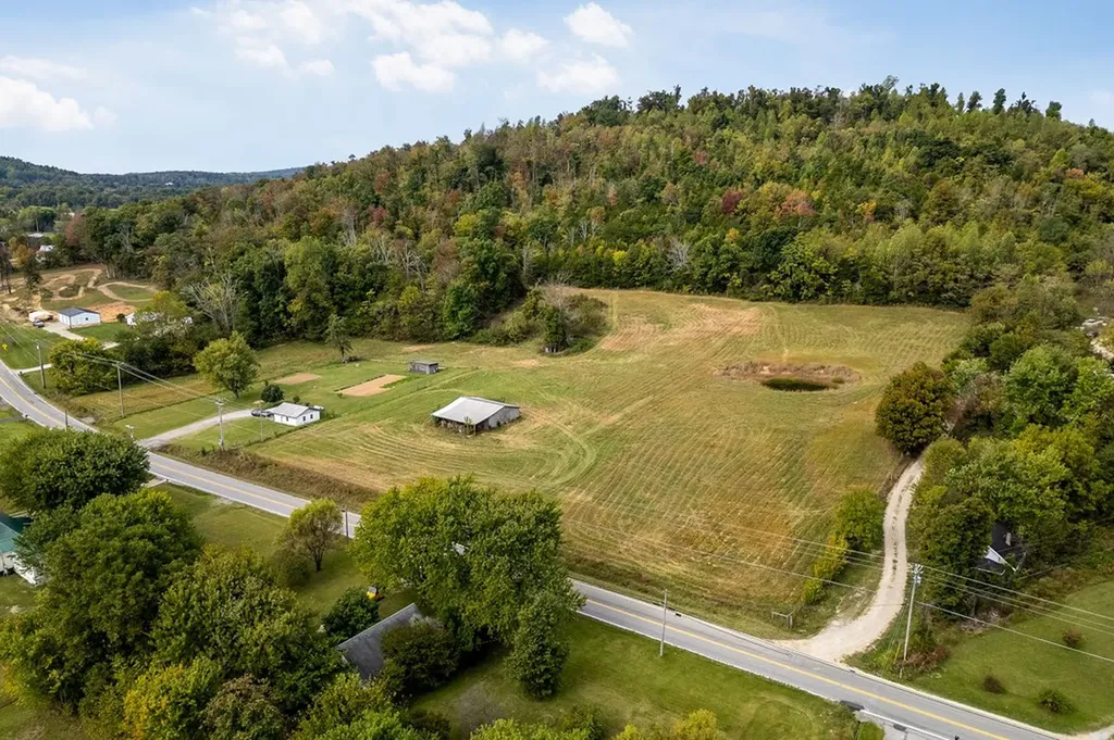 7.5 Ac Jamestown Highway Livingston TN 38570