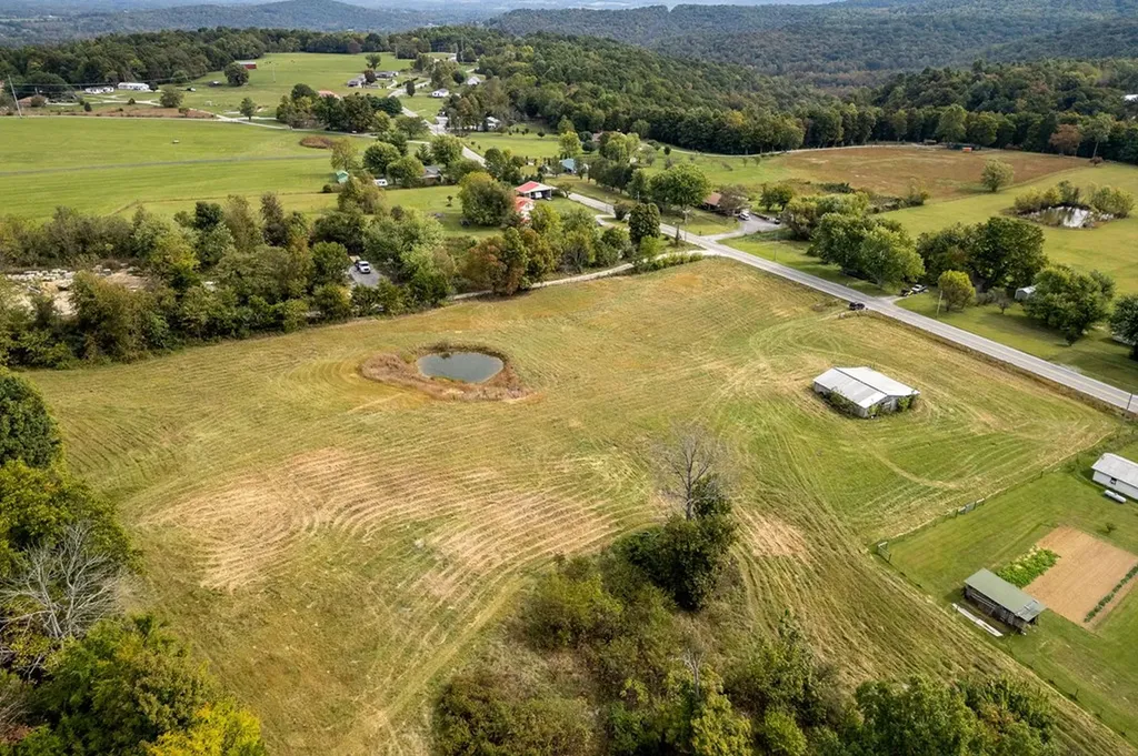 7.5 Ac Jamestown Highway Livingston TN 38570