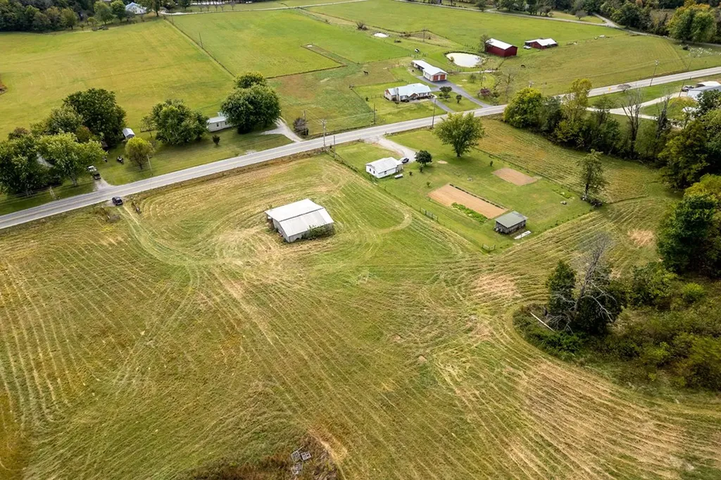 7.5 Ac Jamestown Highway Livingston TN 38570