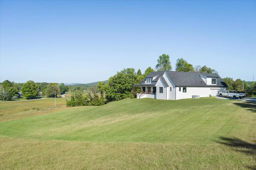 152 Lou Lane Cookeville TN 38506