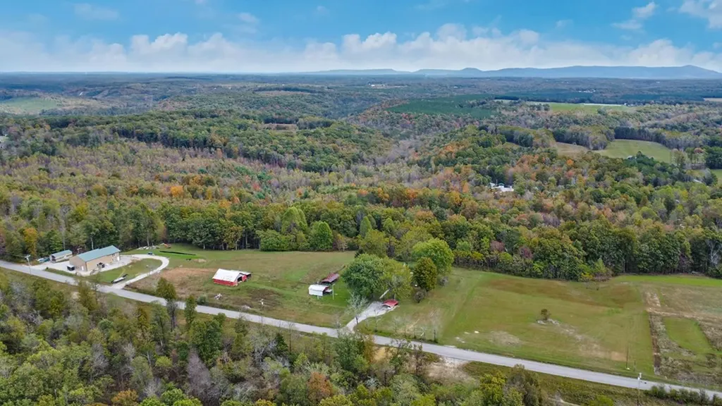 4093 Flynns Cove Road Crossville TN 38572