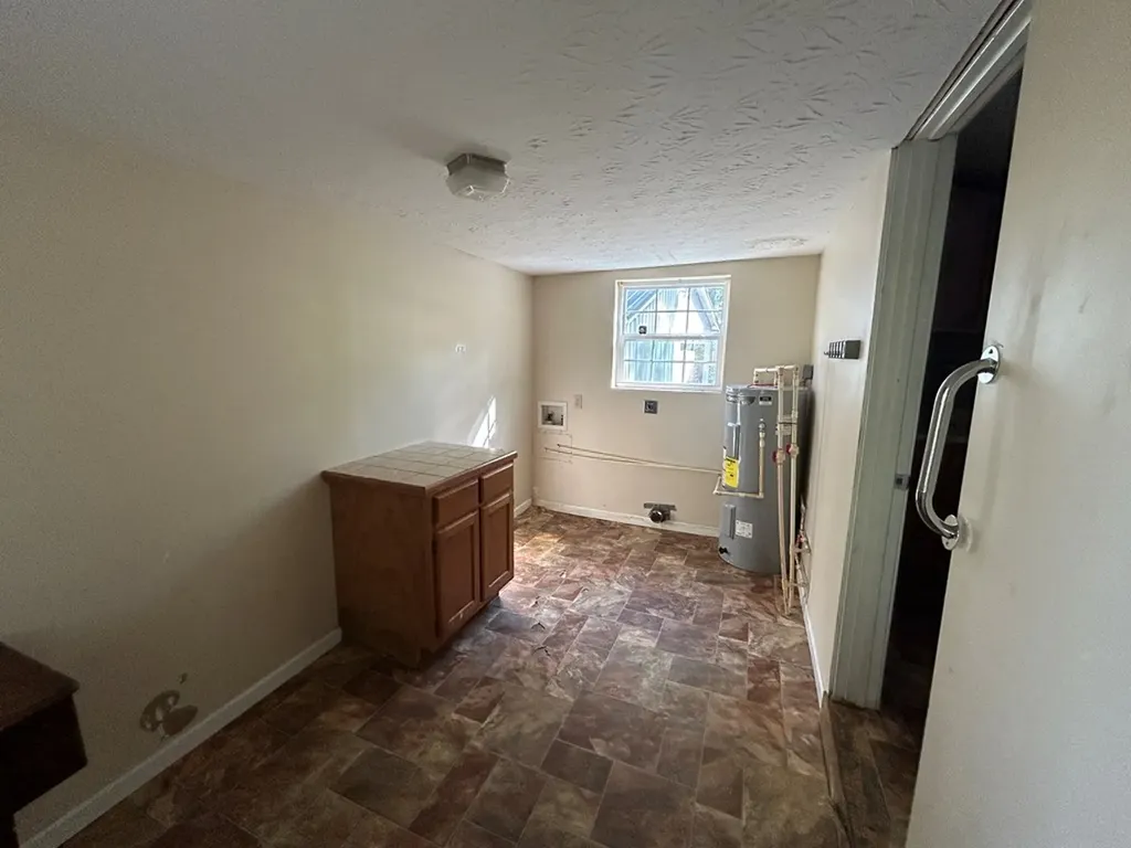 2106 Old Wolf River Road Jamestown TN 38556