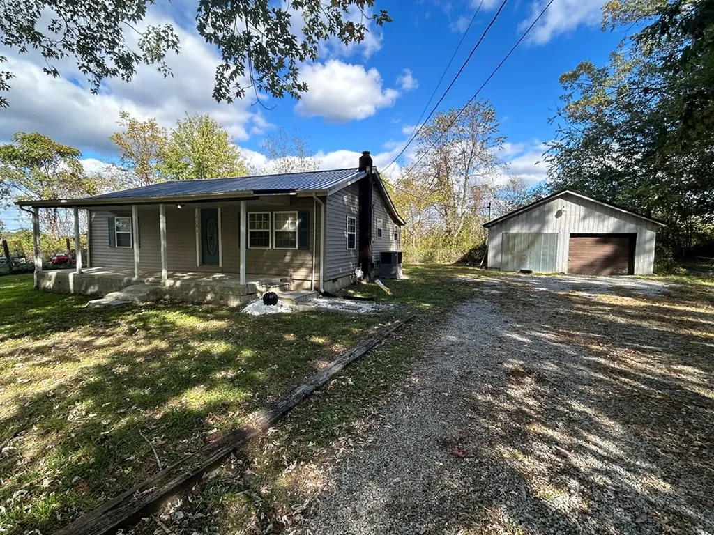 2106 Old Wolf River Road Jamestown TN 38556