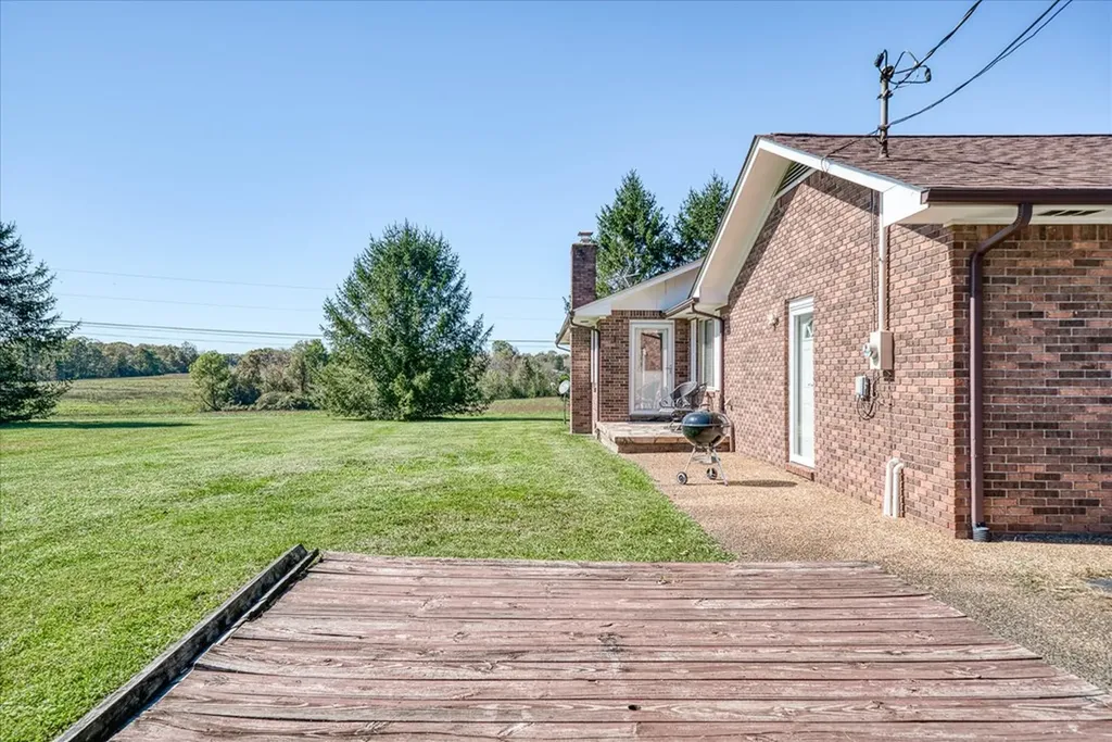 1149 Earl Jones Road Crossville TN 38555