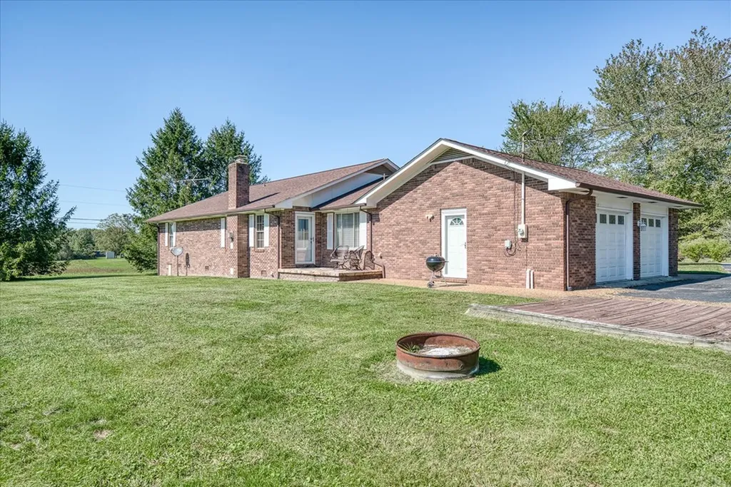 1149 Earl Jones Road Crossville TN 38555