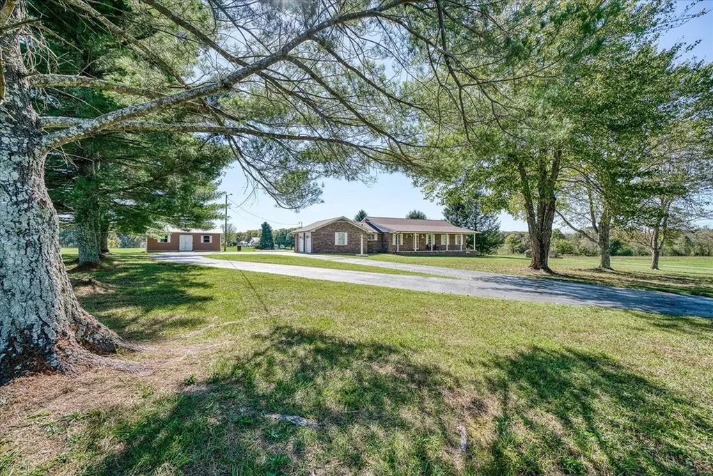 1149 Earl Jones Road Crossville TN 38555