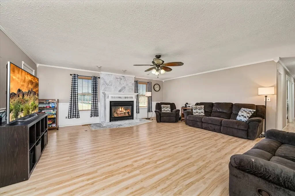 1149 Earl Jones Road Crossville TN 38555