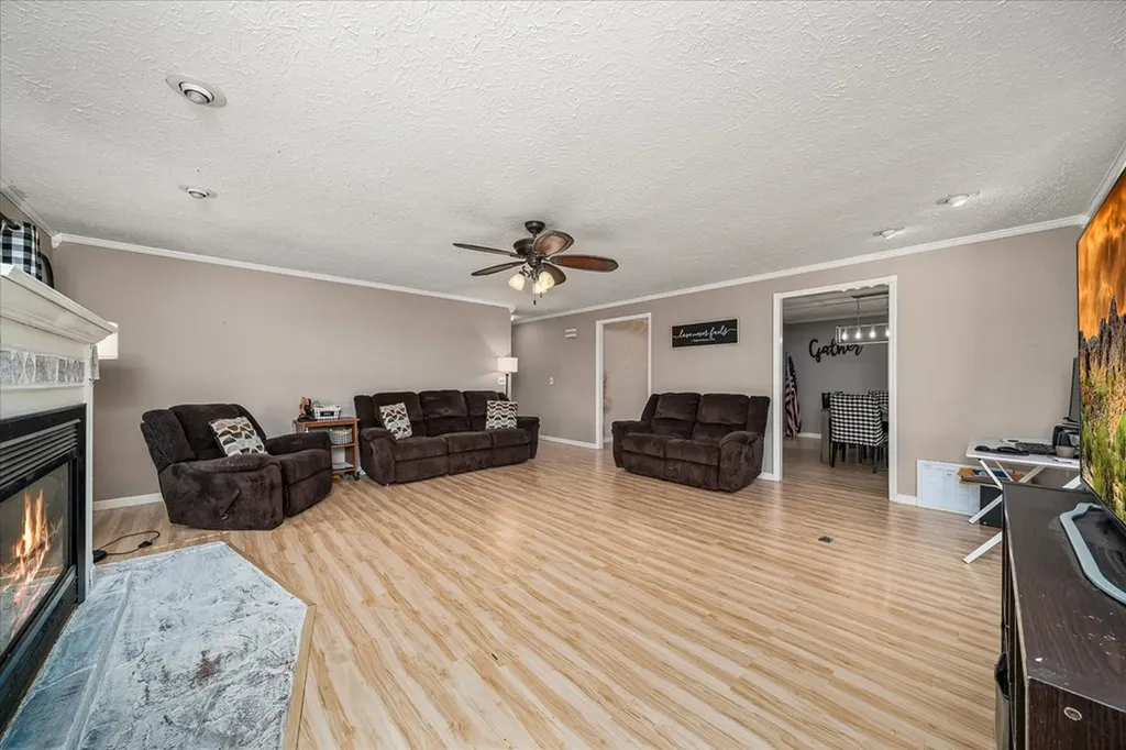 1149 Earl Jones Road Crossville TN 38555