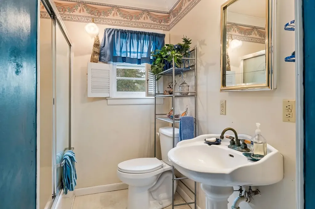 222 Spurrier Livingston TN 38570