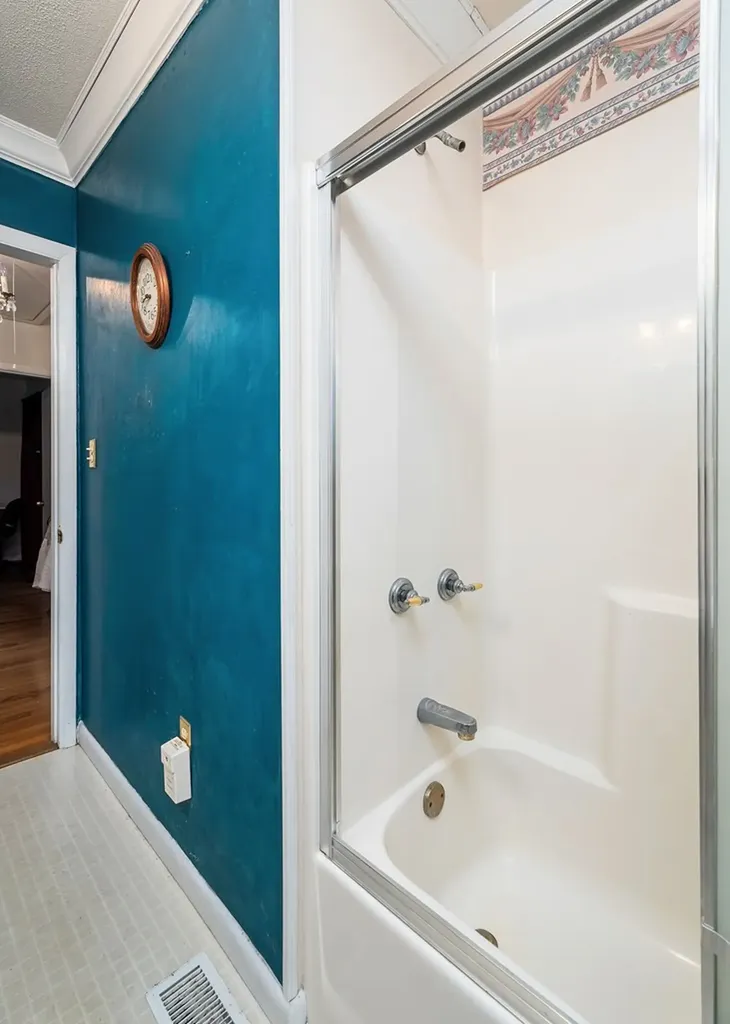 222 Spurrier Livingston TN 38570