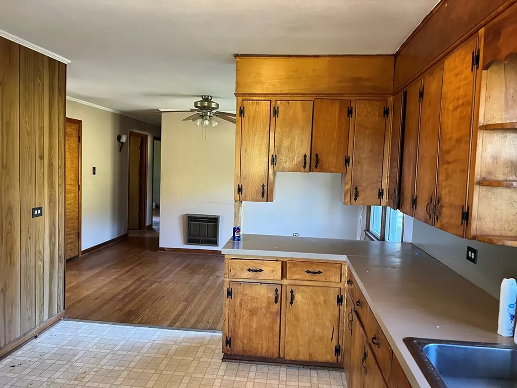 430 Wartrace Highway Pleasant Shade TN 37145