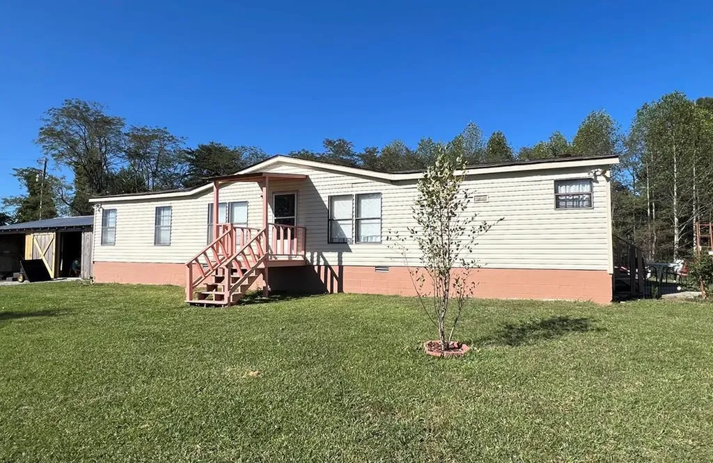 28563 State Route 30 Pikeville TN 37367