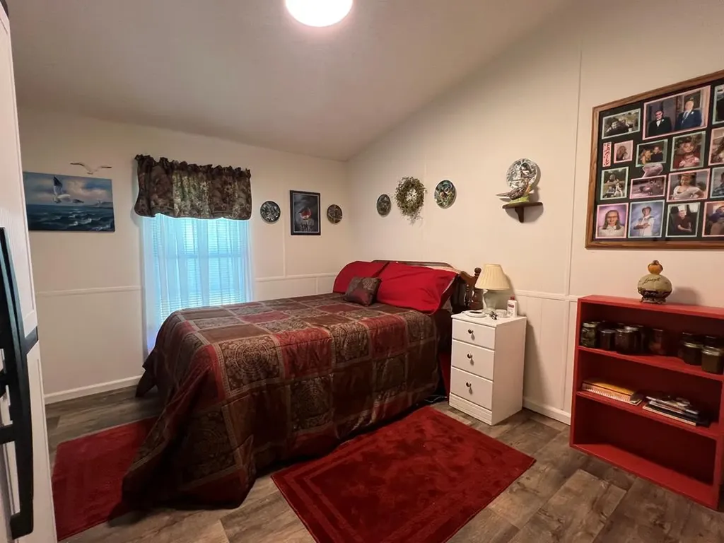 28563 State Route 30 Pikeville TN 37367