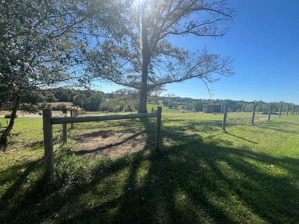 28563 State Route 30 Pikeville TN 37367