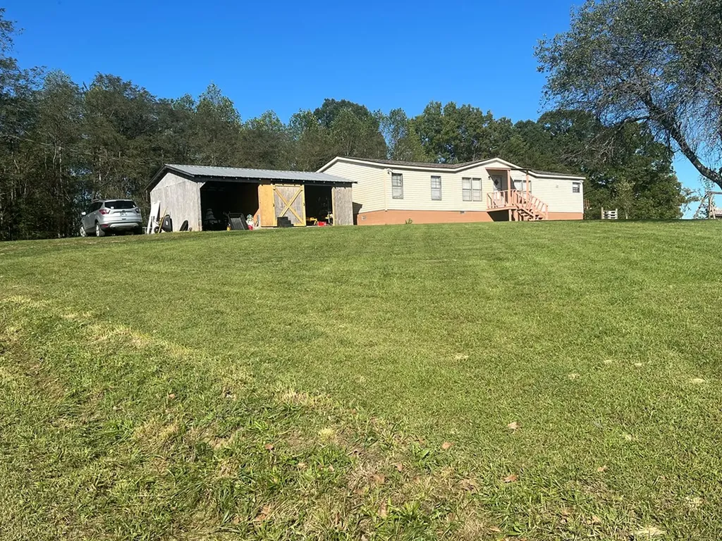 28563 State Route 30 Pikeville TN 37367