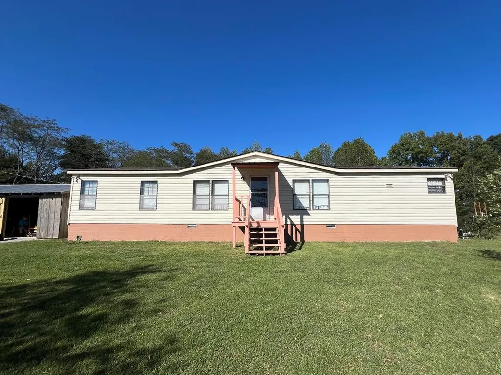 28563 State Route 30 Pikeville TN 37367