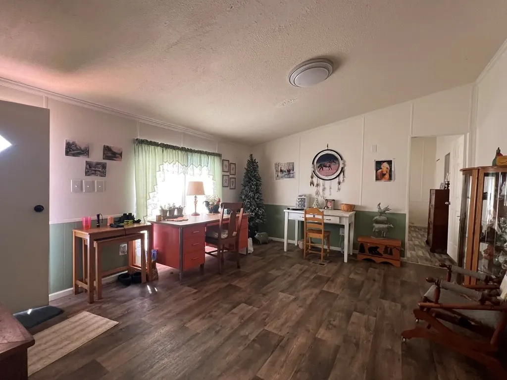 28563 State Route 30 Pikeville TN 37367