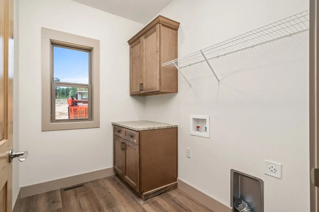 9106 Hebbertsburg Road Crab Orchard TN 37723