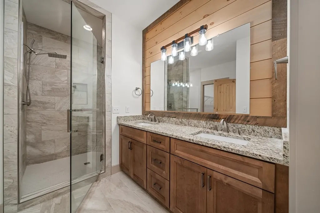 9106 Hebbertsburg Road Crab Orchard TN 37723