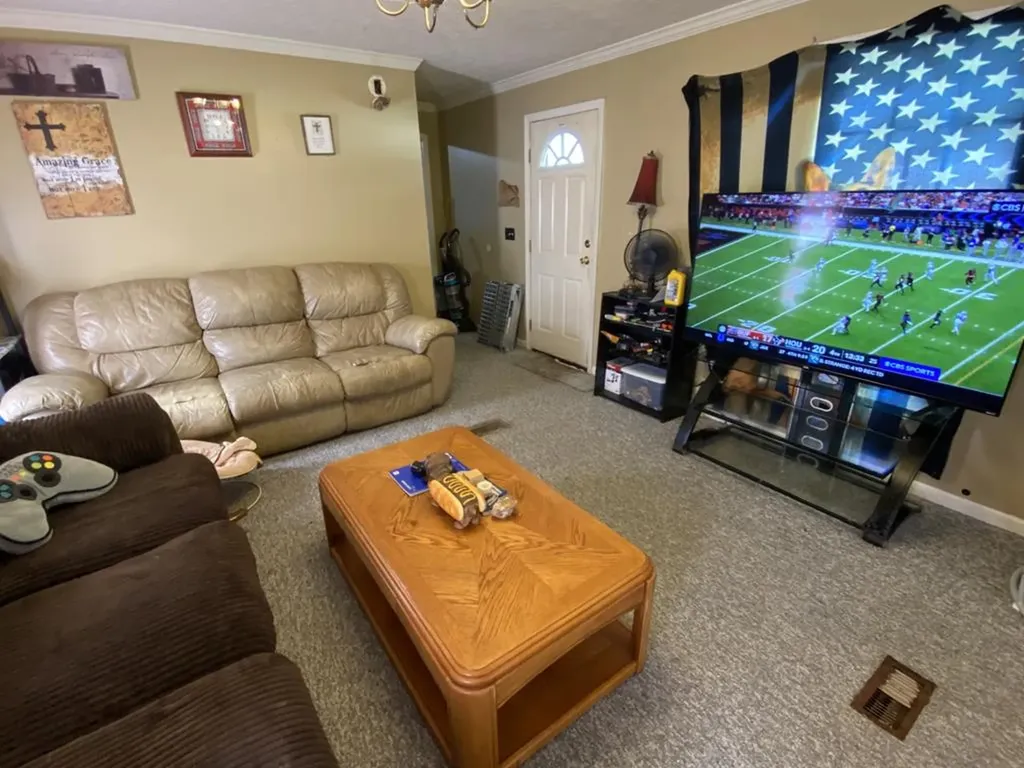 214 Old Hillcrest Drive Byrdstown TN 38549