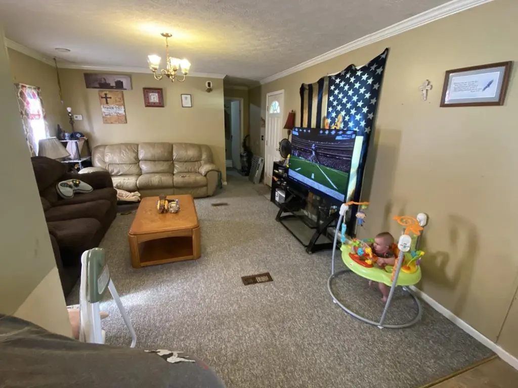 214 Old Hillcrest Drive Byrdstown TN 38549