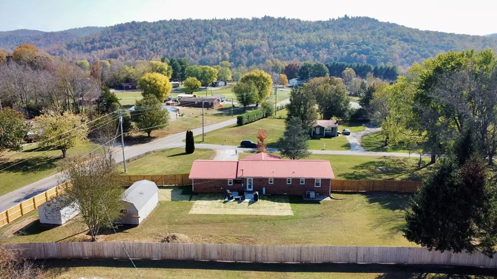 175 Spring Creek Circle Cookeville TN 38506