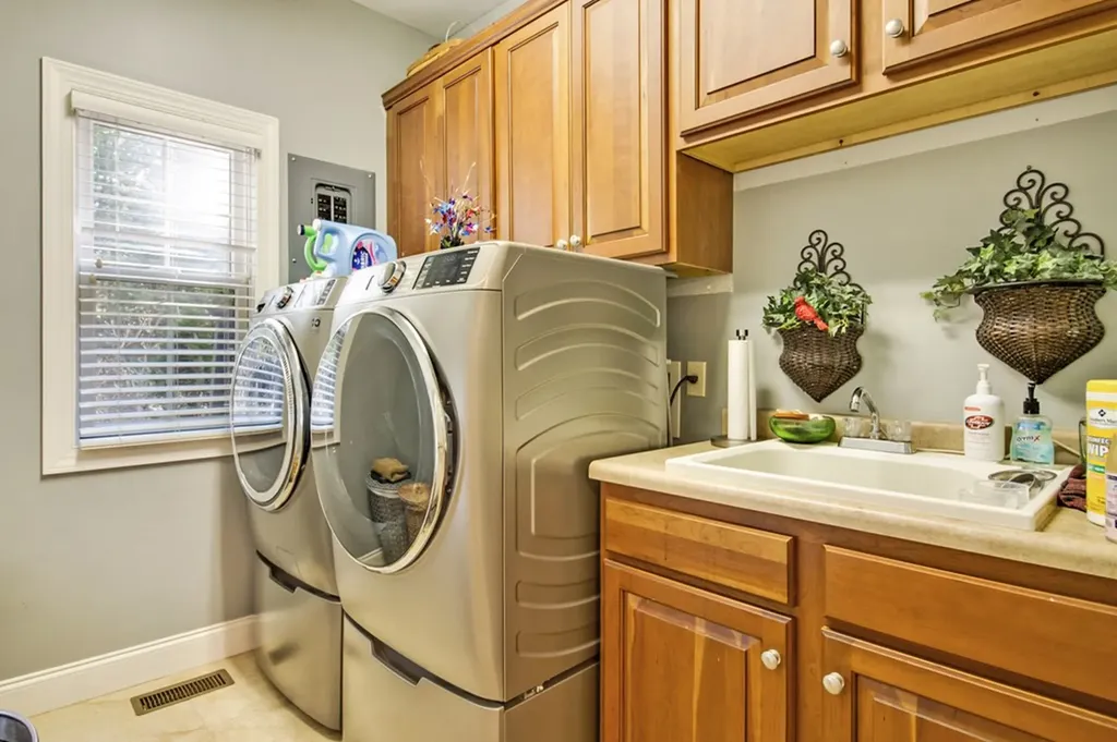 105 Shadow Wood Lane Crossville TN 38571