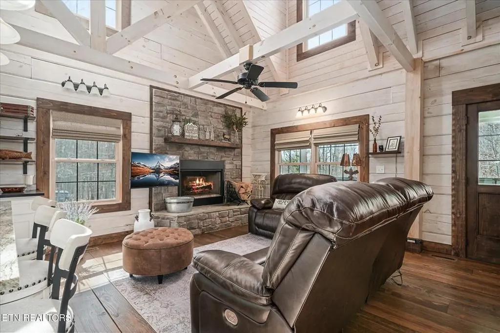 480 Big Piney Loop Wilder TN 38589