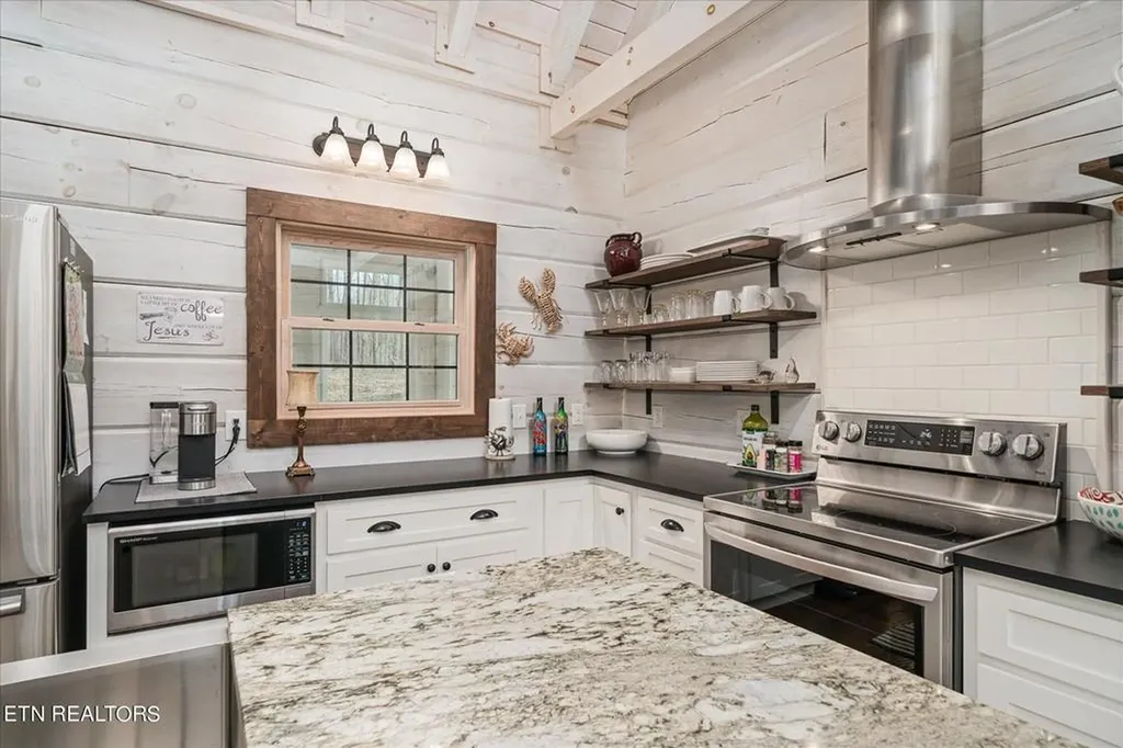 480 Big Piney Loop Wilder TN 38589