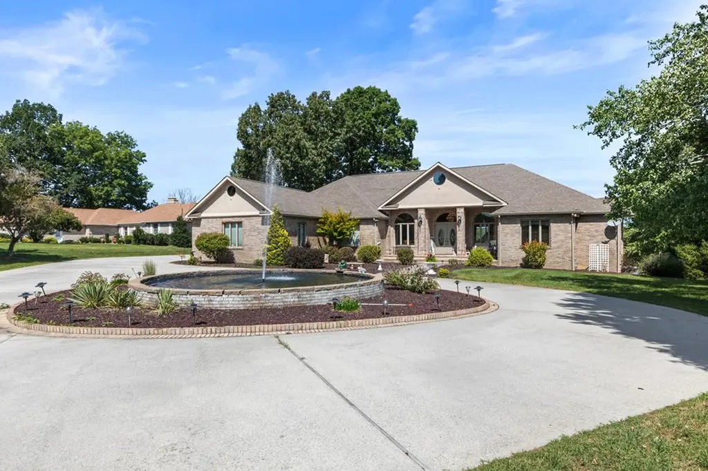 161 River Bend Drive Crossville TN 38555