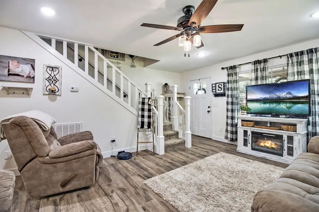 1127 Whispering Pines Lane Jamestown TN 38556