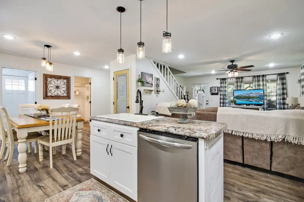 1127 Whispering Pines Lane Jamestown TN 38556