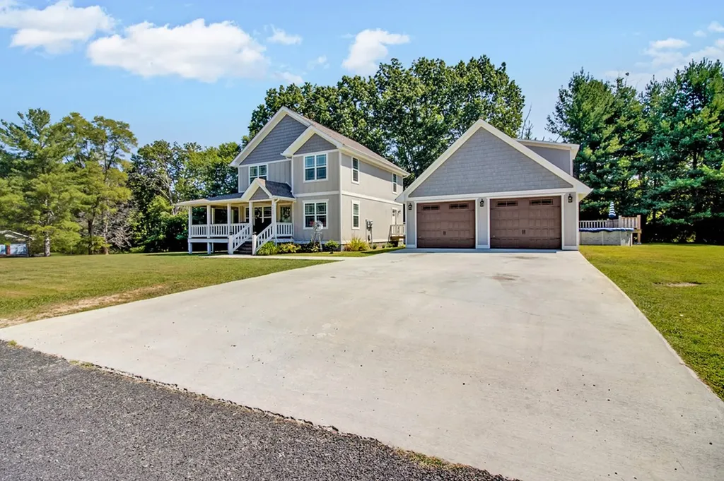 1127 Whispering Pines Lane Jamestown TN 38556