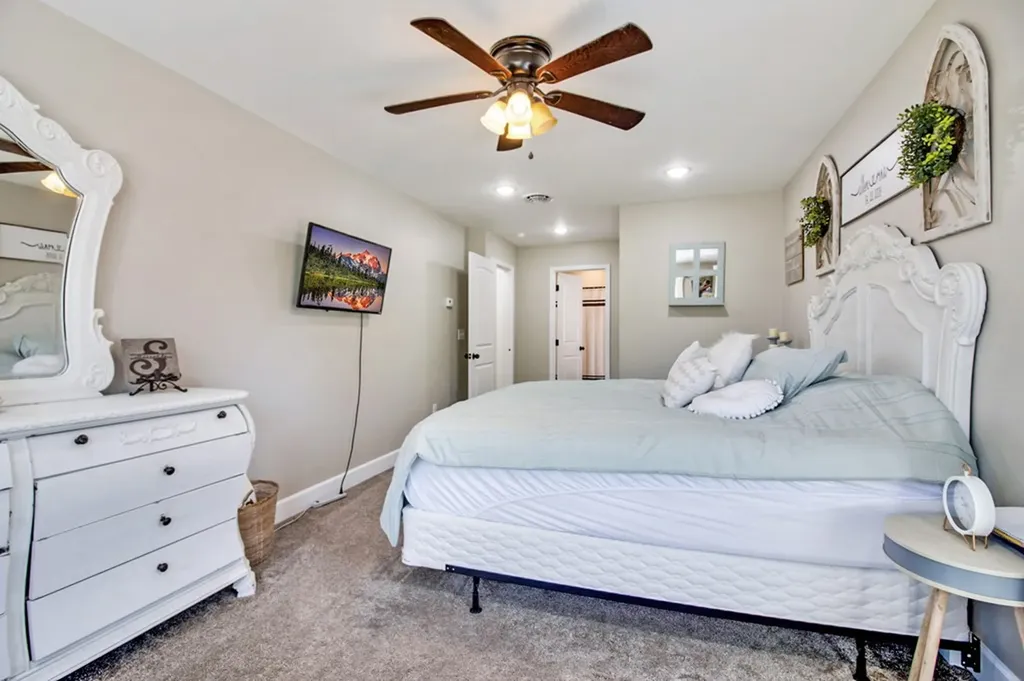 1127 Whispering Pines Lane Jamestown TN 38556