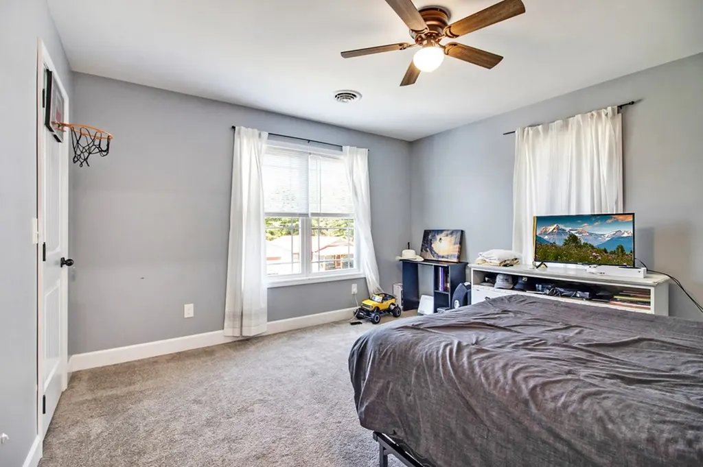 1127 Whispering Pines Lane Jamestown TN 38556