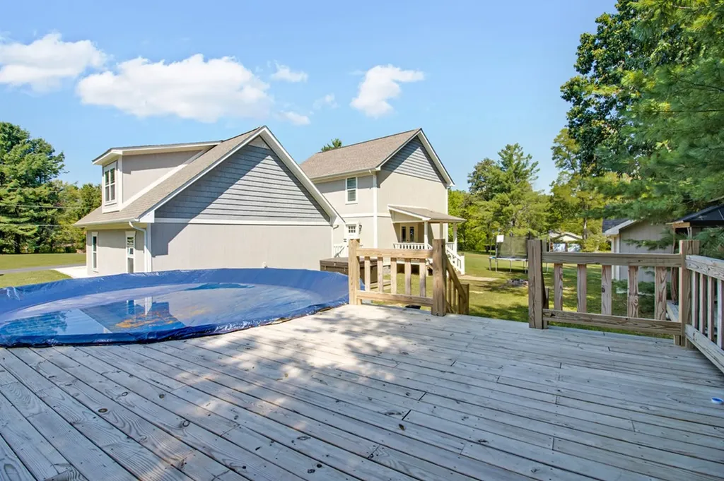 1127 Whispering Pines Lane Jamestown TN 38556