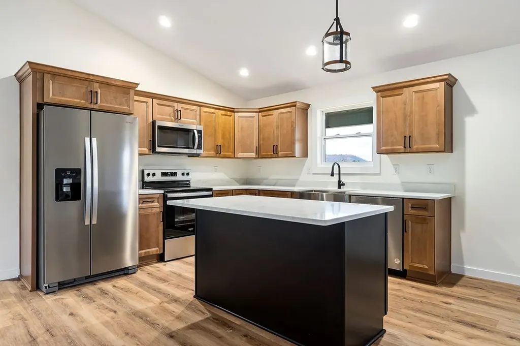 1004 N Spring Street Sparta TN 38583