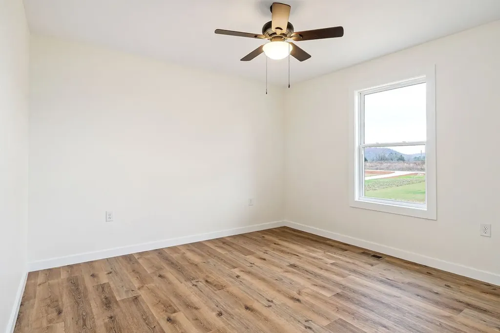 1004 N Spring Street Sparta TN 38583