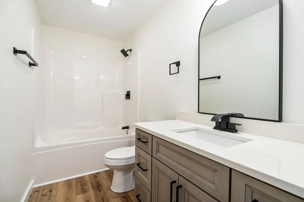 1004 N Spring Street Sparta TN 38583