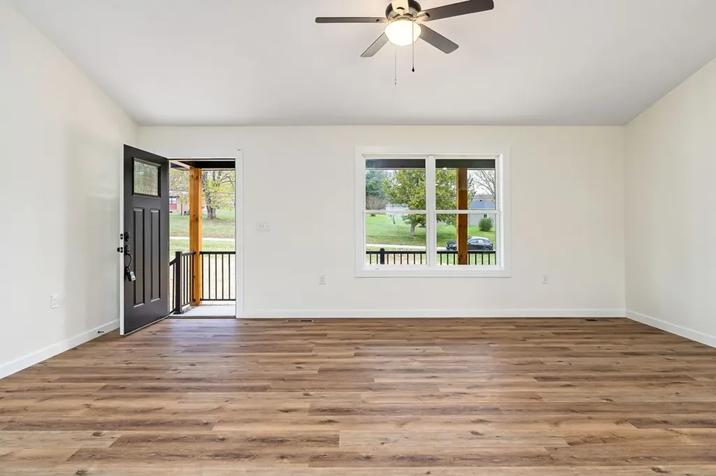 1004 N Spring Street Sparta TN 38583