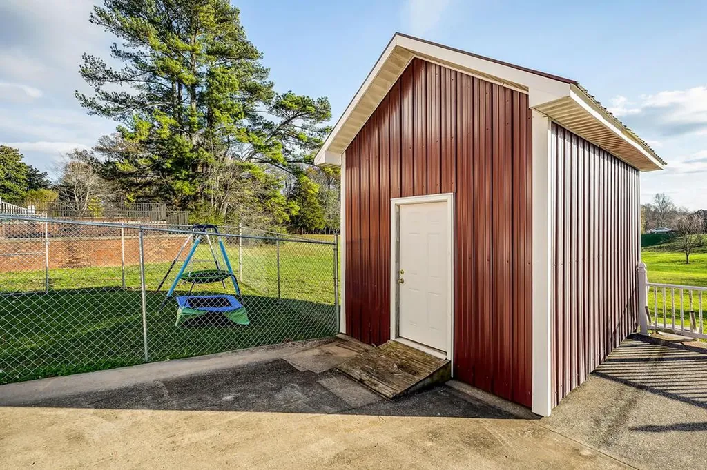 815 W Bockman Way Sparta TN 38583